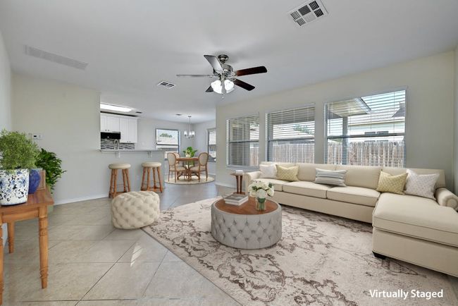 12908 Thomas Jefferson St, House other with 3 bedrooms, 3 bathrooms and null parking in Manor TX | Image 4