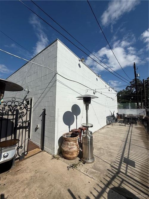 204 E Jackson St, Harlingen, TX, 78550-6848 | Card Image