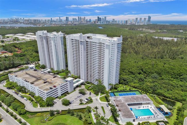 APT-2503 - 15051 Royal Oaks Ln, Condo with 3 bedrooms, 3 bathrooms and null parking in North Miami FL | Image 44