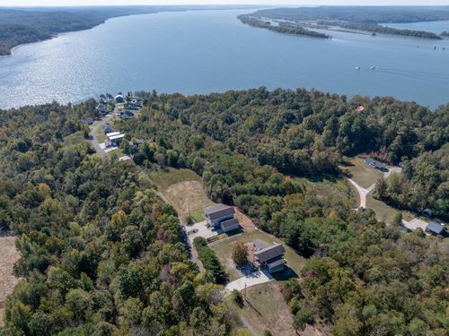 234 Turtle Point Ln, Waverly, TN, 37185-3562 | Card Image