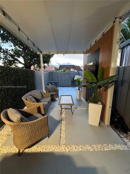 0-13308 Sw 60th Ter, Miami, FL, 33183-5121 | Card Image