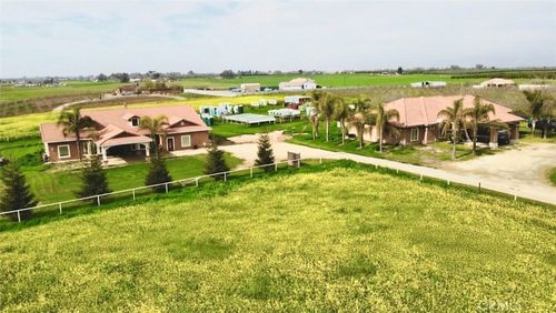 10267 Road 248, Terra Bella, CA, 93270-9715 | Card Image