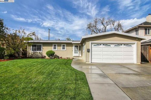 623 Pineview Dr, San Jose, CA, 95117-1135 | Card Image