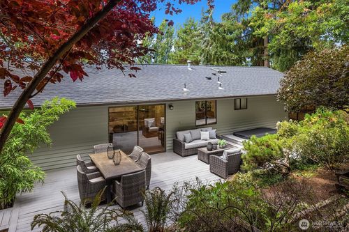 6560 81st Ave Se, Mercer Island, WA, 98040-5237 | Card Image