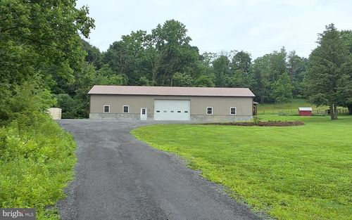 pole-barn-25 Crabgrass Lane, MOHNTON, PA, 19540 | Card Image