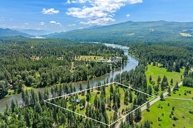 Lot Lines and River View -South East | Image 39