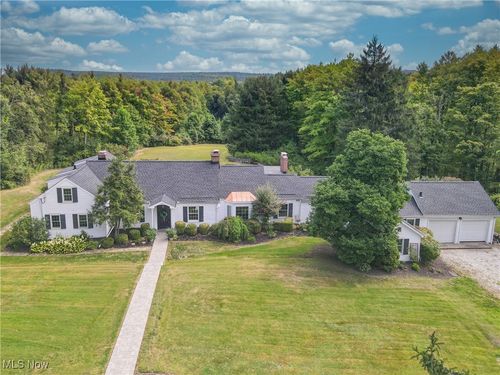 11865 Africa Acres Dr, Chesterland, OH, 44026-1947 | Card Image