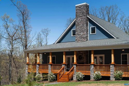 68 Ben Lyons Ln, LYNDHURST, VA, 22952-2926 | Card Image