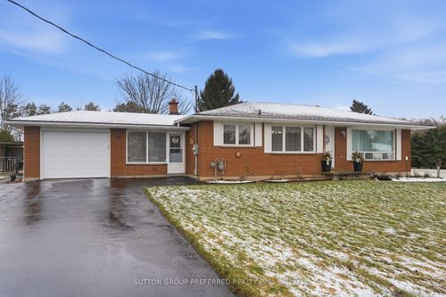 9418 Currie Rd, Wallacetown, ON, N0L2M0 | Card Image