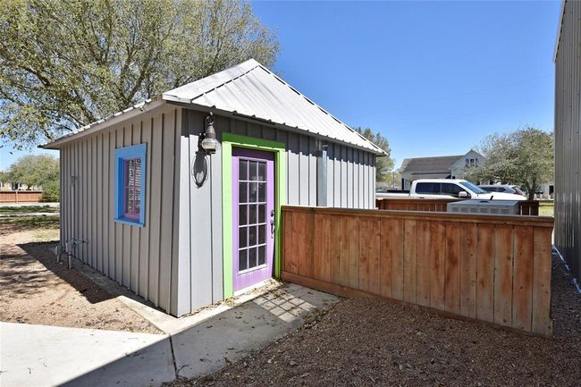 This is a view of the craft house/workshop. It is so fun. | Image 25