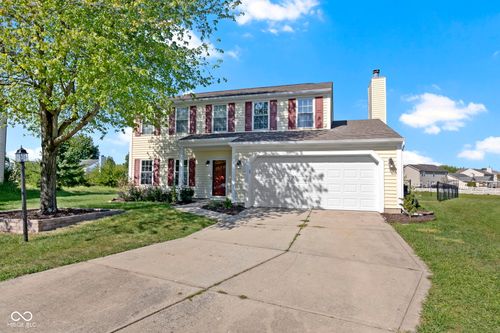 3153 Kelsey Cir, Indianapolis, IN, 46268-5042 | Card Image
