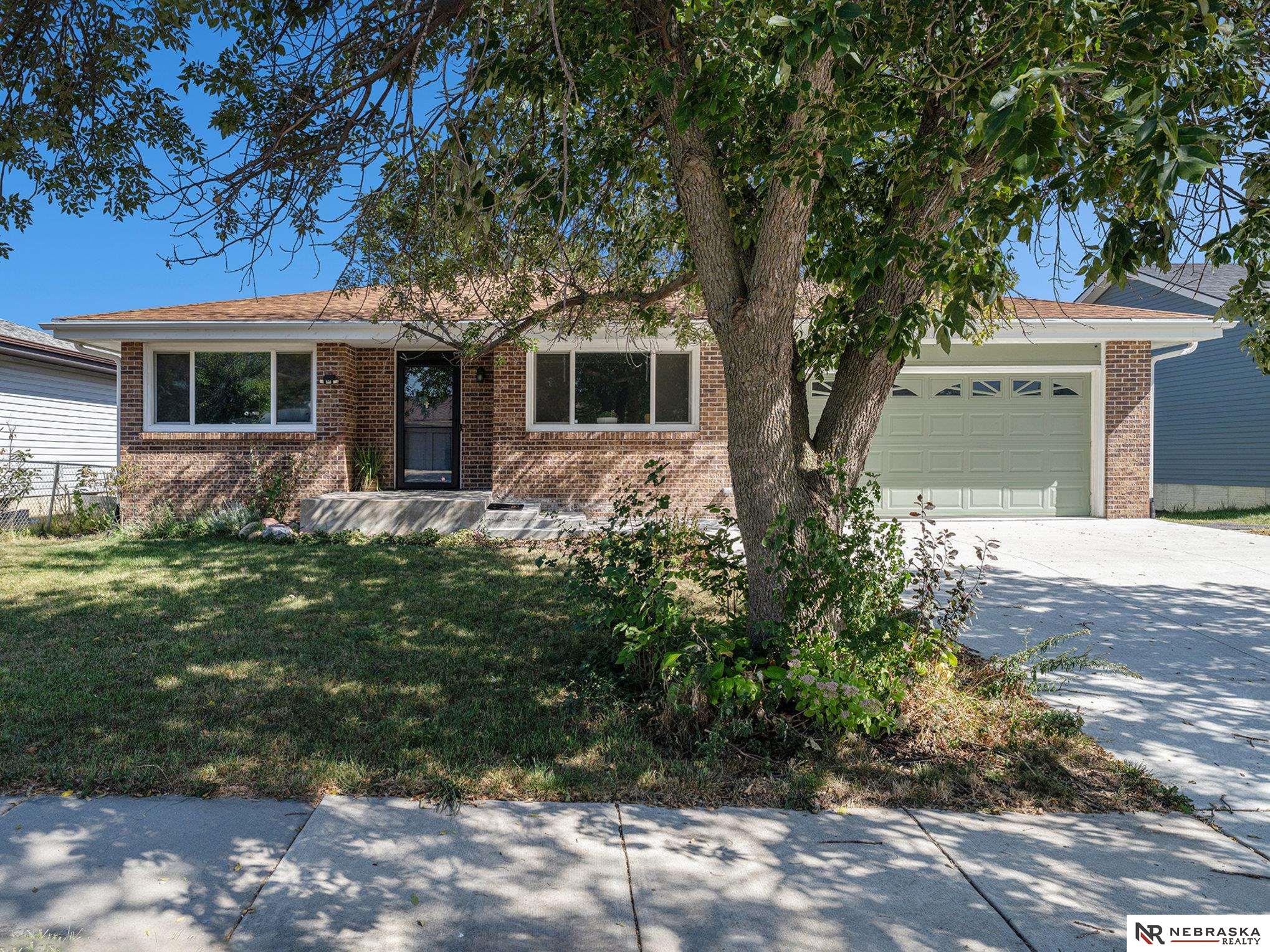 57th St, Lincoln, NE 68524
