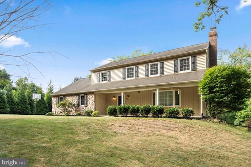 126 Short Rd, DOYLESTOWN, PA, 18901-3215 | Card Image