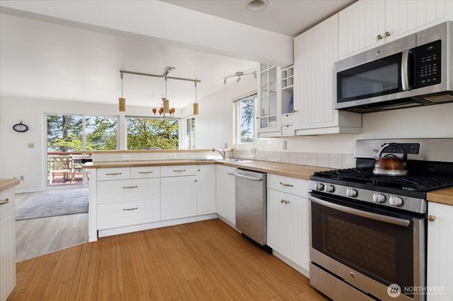 4966 Bradley Ln, House other with 5 bedrooms, 4 bathrooms and null parking in Freeland WA | Image 12