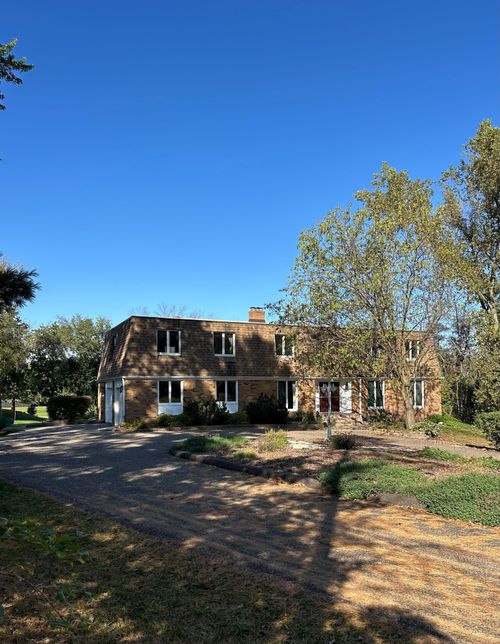 21 Lacosta Dr, Dellwood, MN, 55110-1225 | Card Image