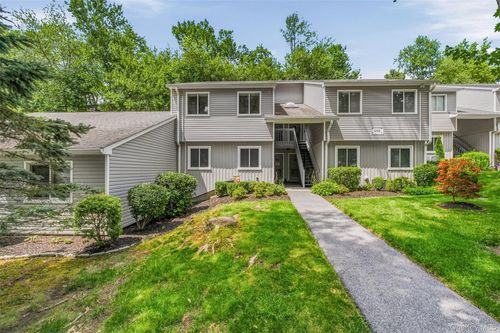 e-149 Flintlock Way, Yorktown Heights, NY, 10598-1343 | Card Image