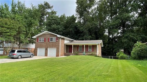 2071 Carthage Rd, Tucker, GA, 30084-6038 | Card Image