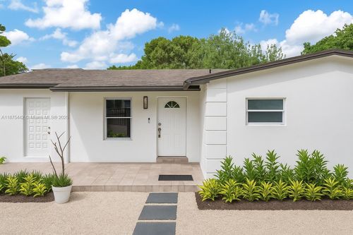 341 Nw 43rd St, Miami, FL, 33127-2644 | Card Image