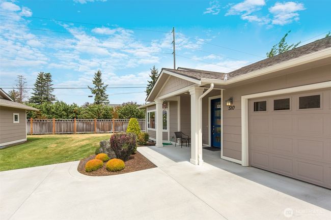 510 W Evergreen Farm Way, Condo with 2 bedrooms, 2 bathrooms and 3 parking in Sequim WA | Image 15
