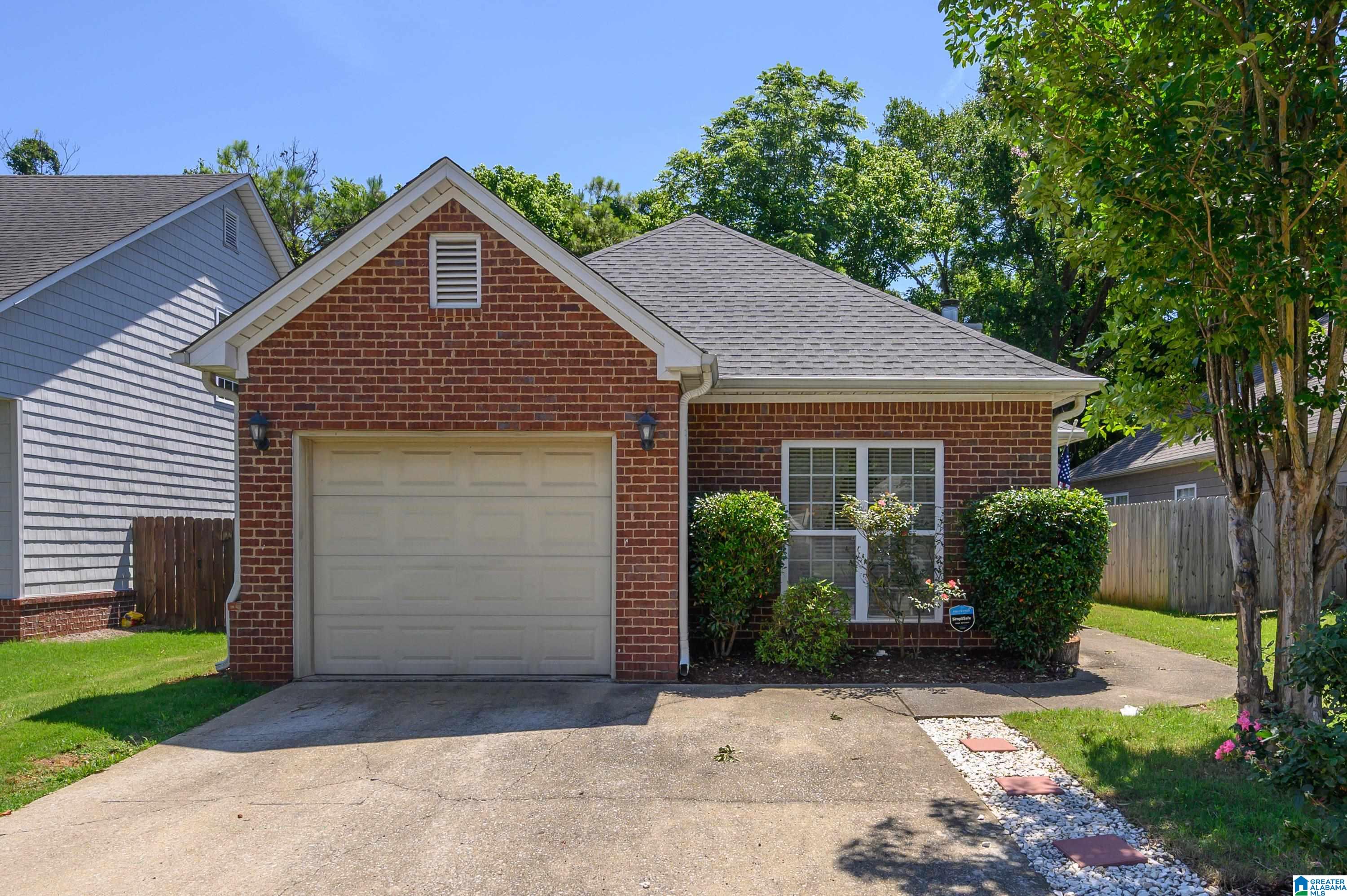 Residential in PELHAM 3