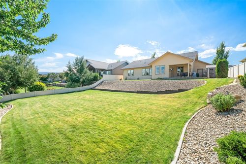 3513 Dianna Way, Wenatchee, WA, 98801-9142 | Card Image
