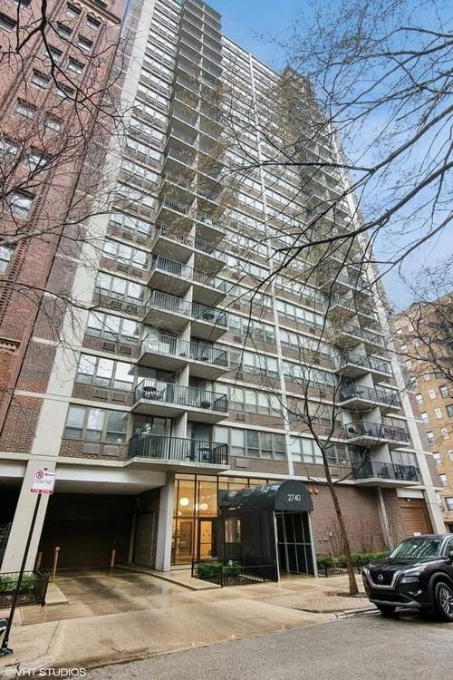apt-2c-2740 N Pine Grove Ave, Chicago, IL, 60614-6101 | Card Image
