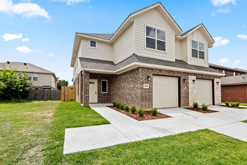 2308 Bloomfield Dr, Arlington, TX, 76012-3678 | Card Image
