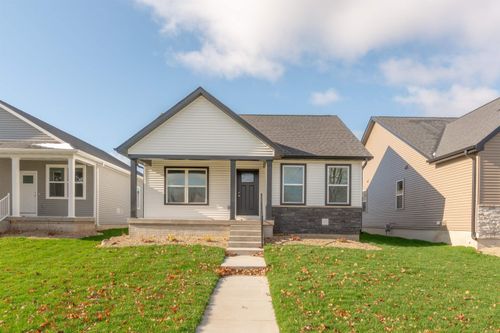 119 Axlewood Dr, Waterloo, IA, 50701-1228 | Card Image