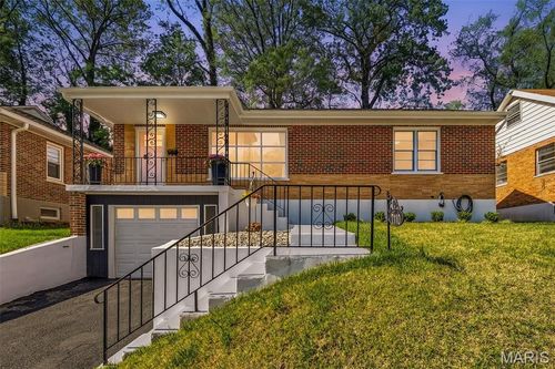 7110 Groveland Dr, Saint Louis, MO, 63121-2719 | Card Image