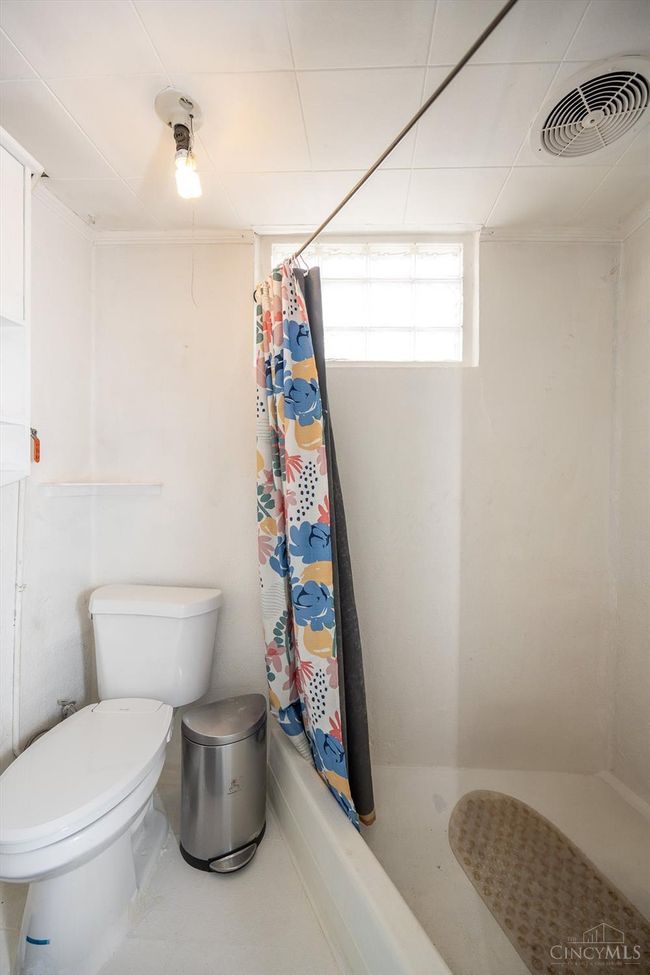 3369 W Galbraith Rd, House other with 3 bedrooms, 1 bathrooms and null parking in Colerain Twp OH | Image 48
