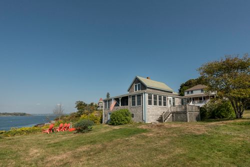 42 Thistle Lane, Long Island, ME, 04050 | Card Image