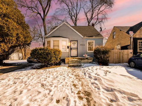 19452 Prevost St, Detroit, MI, 48235-2338 | Card Image