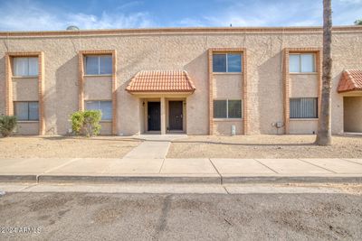 40 - 10411 N 11th Avenue, Townhouse with 2 bedrooms, 2 bathrooms and null parking in Phoenix AZ | Image 1