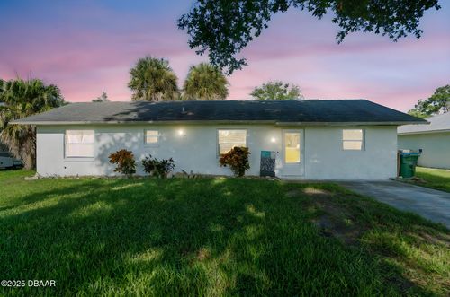 125 S Gaines St, Oak Hill, FL, 32759-9426 | Card Image