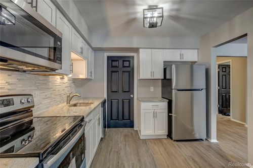 apt-103-32023 14 Mile Rd, Farmington Hills, MI, 48334-1164 | Card Image