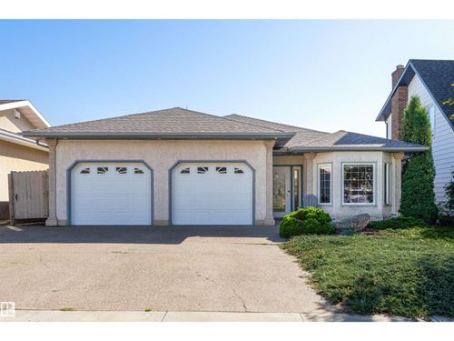 5147 49 St, Redwater, AB, T0A2W0 | Card Image