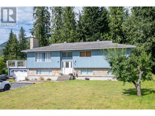 135 Colbeck Rd, Revelstoke, BC, V0E2S1 | Card Image