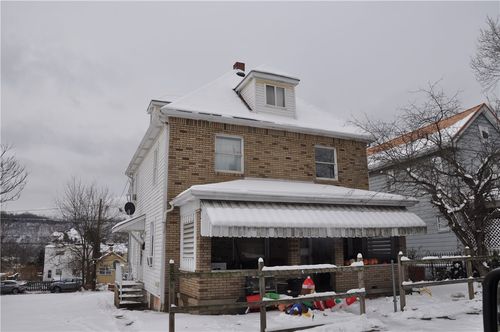 1213 Kenneth Ave, New Kensington, PA, 15068-5615 | Card Image