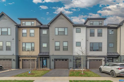 2240 Fowler Cir, CHARLOTTESVILLE, VA, 22901-3270 | Card Image