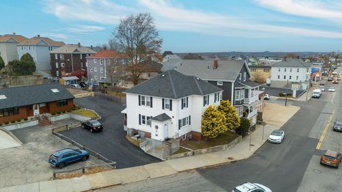 1039 S Main St, Fall River, MA, 02724-2821 | Card Image