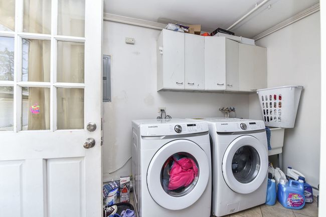 601 Division St, Home with 2 bedrooms, 1 bathrooms and null parking in St. Charles IL | Image 10