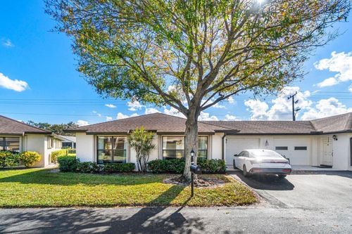 4862 Equestrian Rd, Boynton Beach, FL, 33436-4364 | Card Image