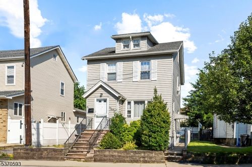 126 Garden Ave, Belleville, NJ, 07109-1729 | Card Image