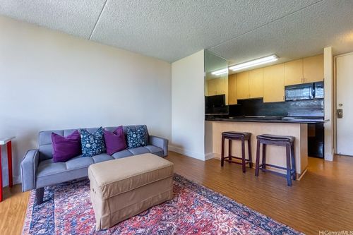 1512-411 Hobron Ln, Honolulu, HI, 96815-1232 | Card Image