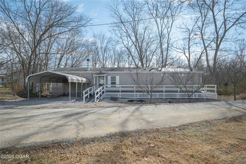 102 Oak Dr, Pineville, MO, 64856-9790 | Card Image