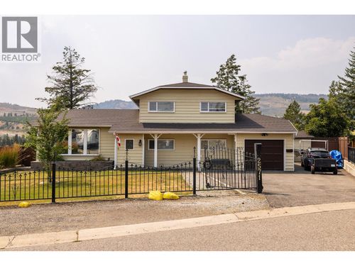 2571 Pineridge Pl, West Kelowna, BC, V4T2J7 | Card Image