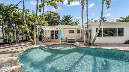 2037 Windward Dr, Pompano Beach, FL, 33062-7676 | Card Image
