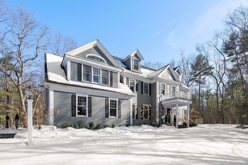 17 Boyden Rd, Medfield, MA, 02052-1425 | Card Image