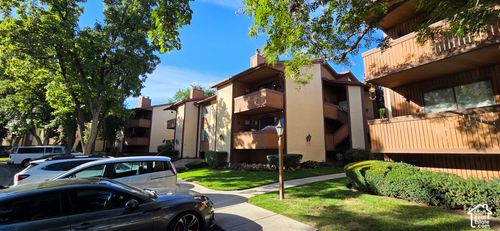 4f-6858 S Countrywoods Cir, Cottonwood Heights, UT, 84047-4106 | Card Image