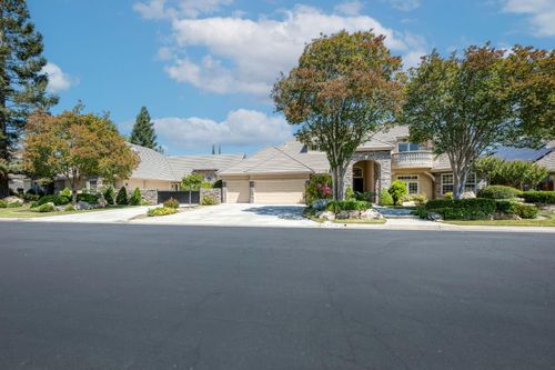 1550 E Starpass Drive, Fresno, CA, 93730 | Card Image